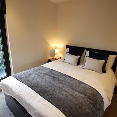 Chandlers Boutique * Leeds (West Yorkshire)