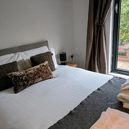 Chandlers Boutique * Leeds (West Yorkshire)